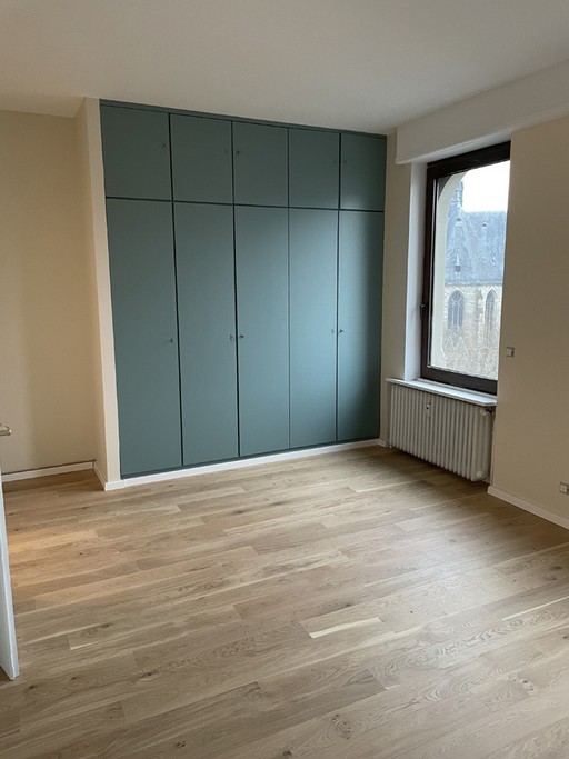 Pose parquet stratifié